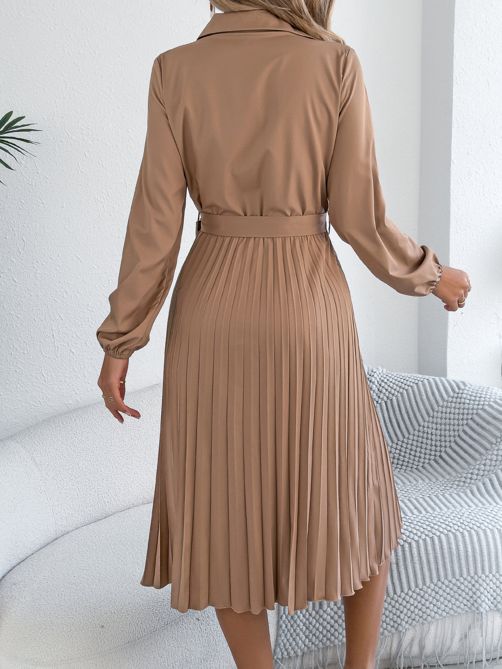 Vestido plisado elegante de color liso con solapa, manga larga y lazo en la cintura para mujer