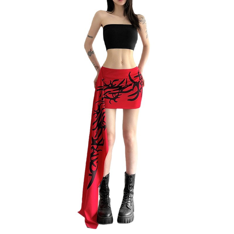 Nueva falda asimétrica de cintura alta para mujer que realza la figura con un estampado moderno.