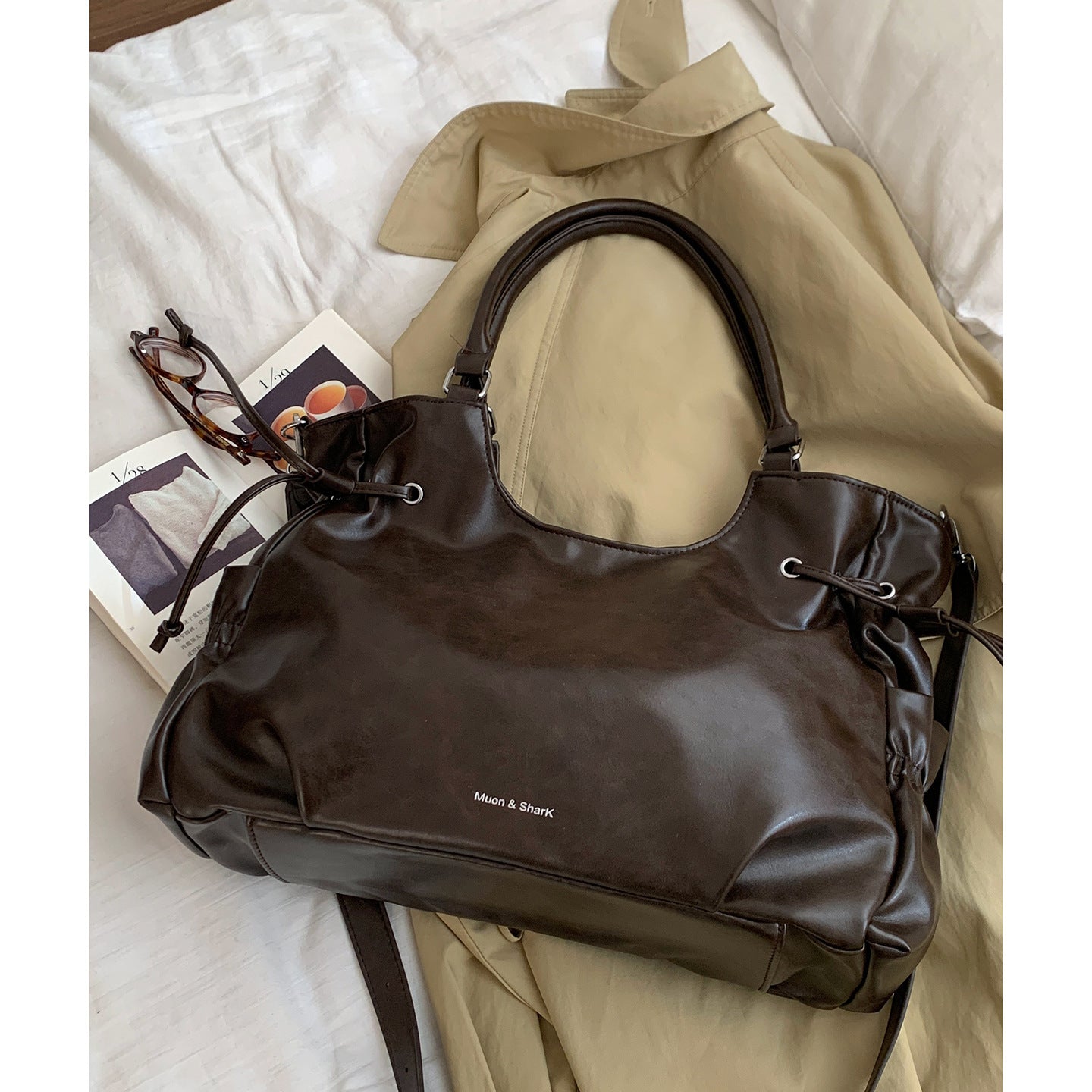 Bolso de mano estilo motero vintage de gran capacidad para mujer