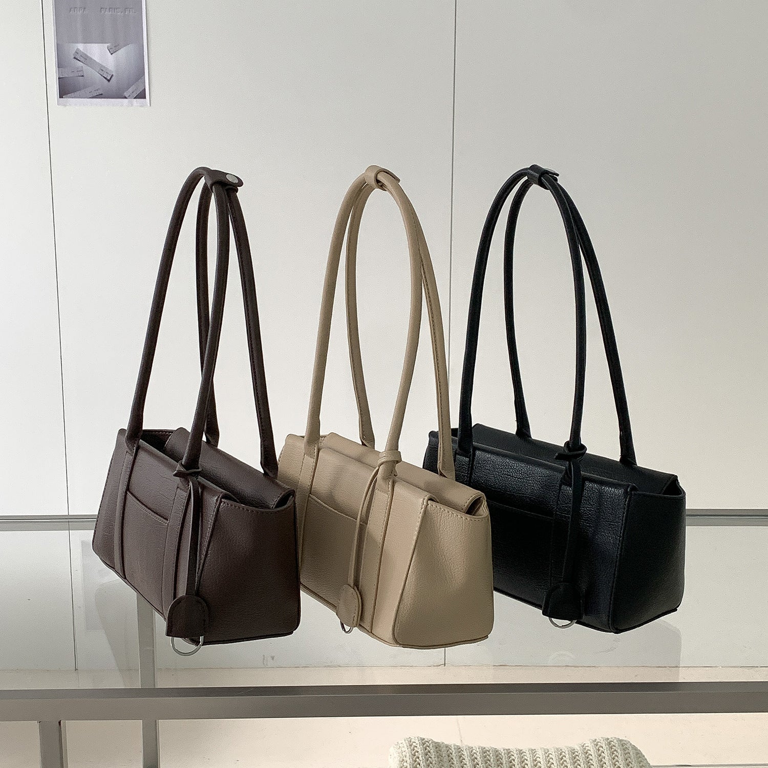 Nuevo bolso retro de gran capacidad para axilas, fabricado en piel sintética.