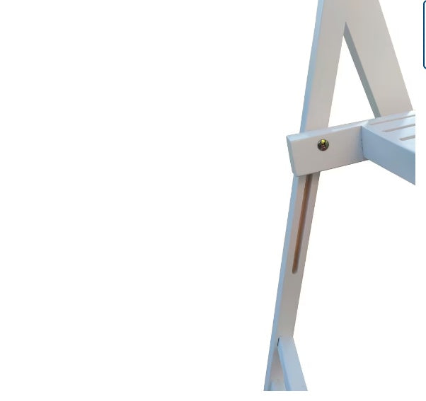Sillas plegables de madera con listones para eventos especiales
