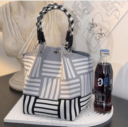 Bolso tote de punto rojo para mujer con cierre magnético y gran capacidad.