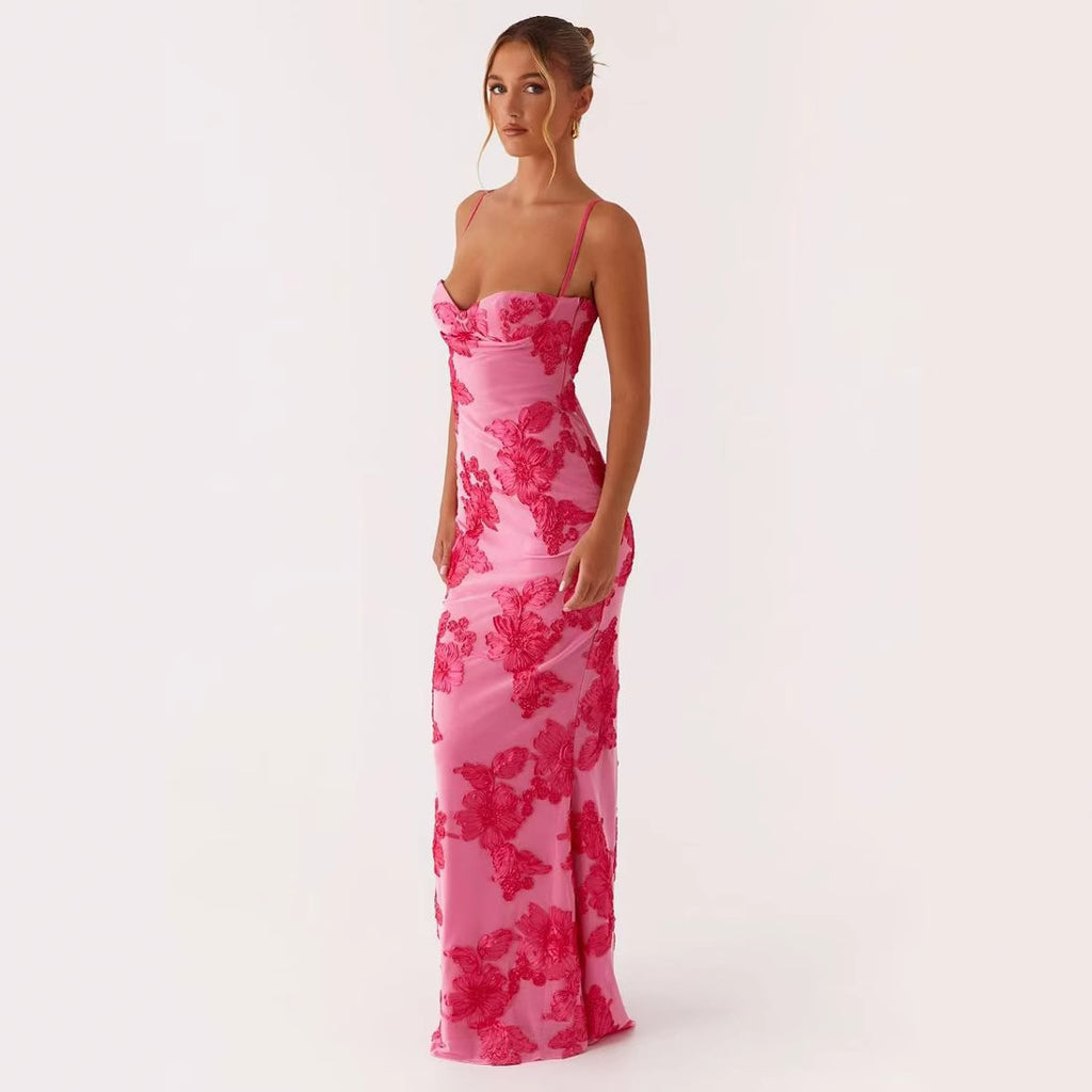 Elegante vestido de resort sin mangas con bordado de línea recta