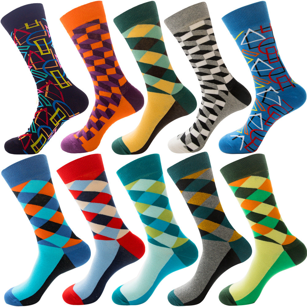 Calcetines de otoño para hombre con estampado de rombos y temática navideña de animales y frutas.