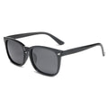 Gafas minimalistas para parejas con lentes polarizadas de alta definición para hombres y mujeres.