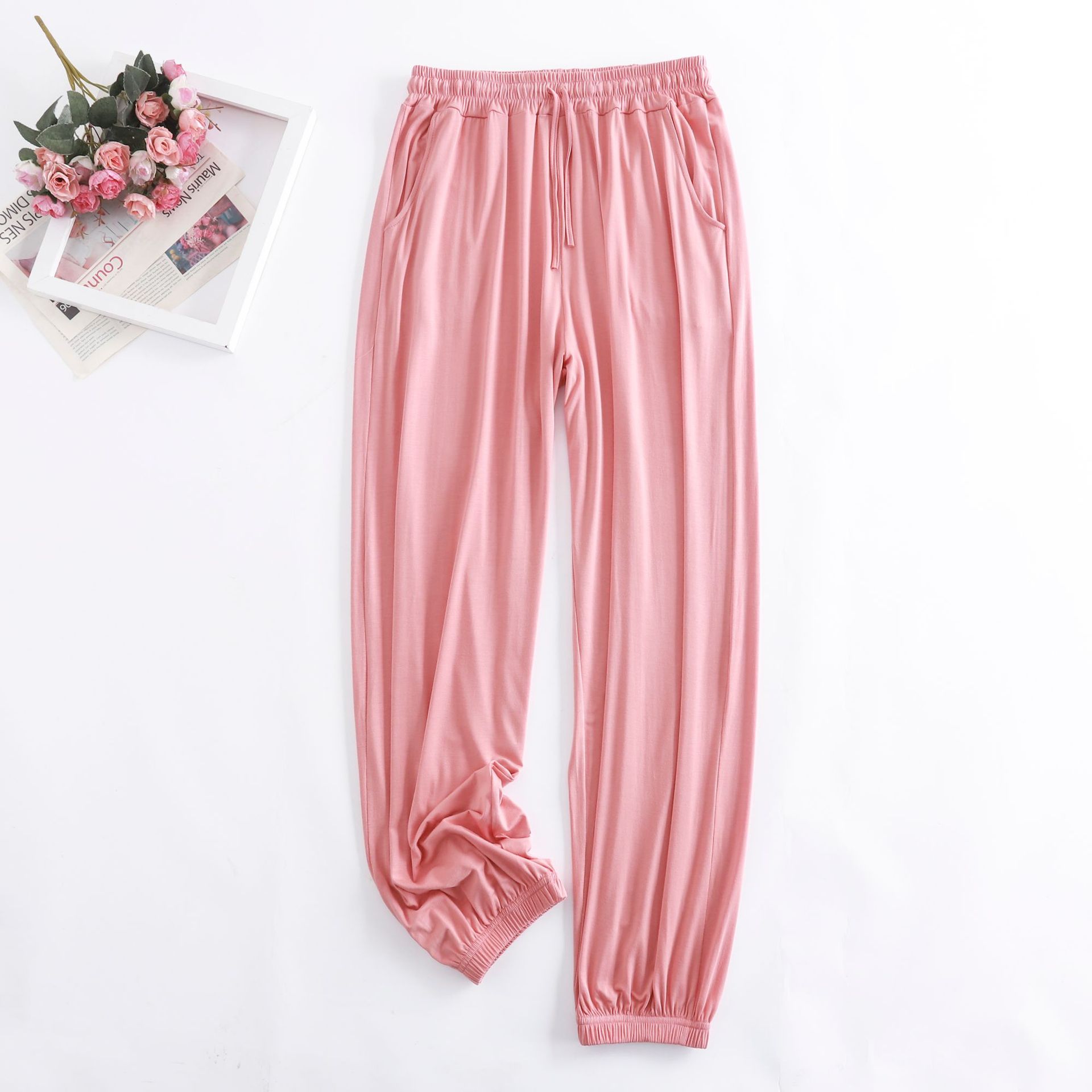 Womens High-waisted Draping Sweatpants For A Slimming Casual Look