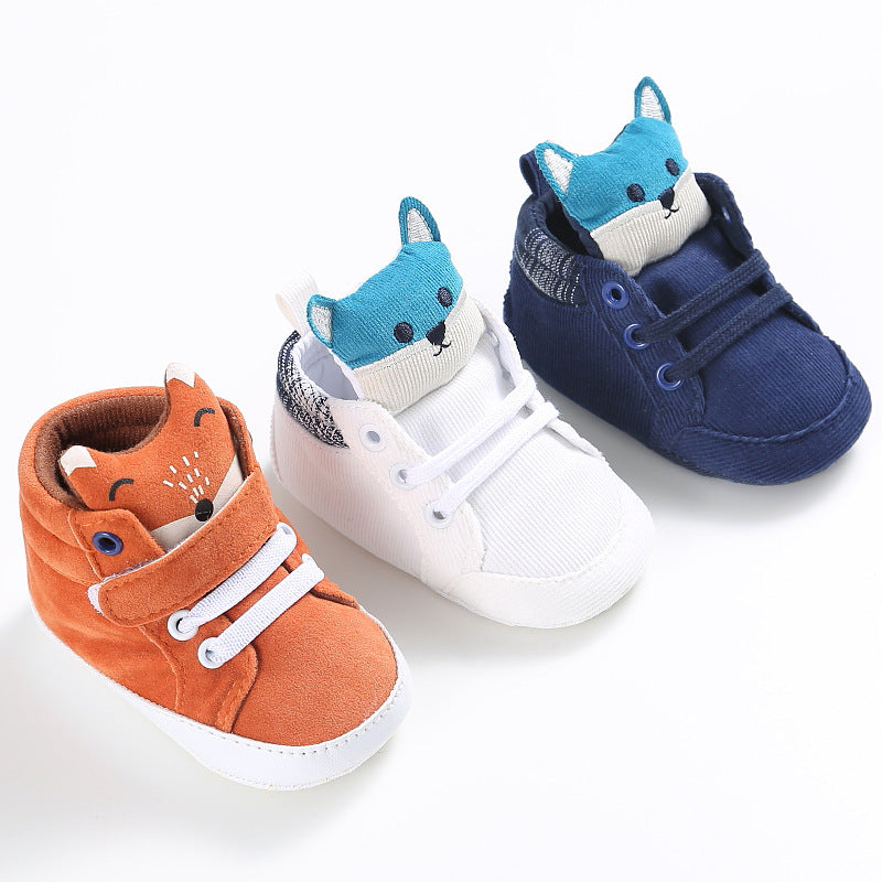 Zapatos de bebé y zapatos para niños pequeños