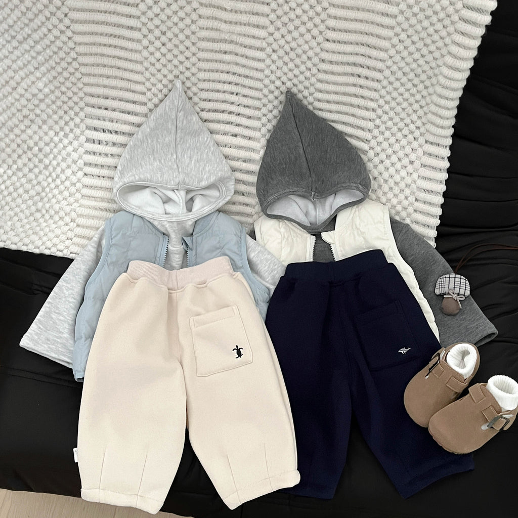 Pantalones casuales cálidos y gruesos con bordado y forro polar