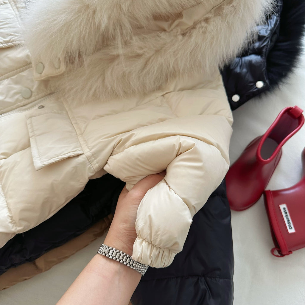 Chaqueta de plumón con cuello de piel de color liso para bebé, sección larga