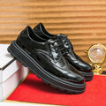Zapatos formales de cuero brillante con aumento de altura, estilo británico