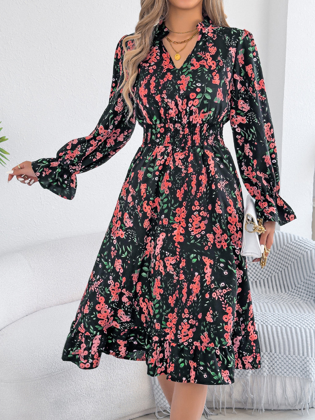 Vestido informal de corte A con estampado floral, mangas acampanadas y cintura anudada para mujer