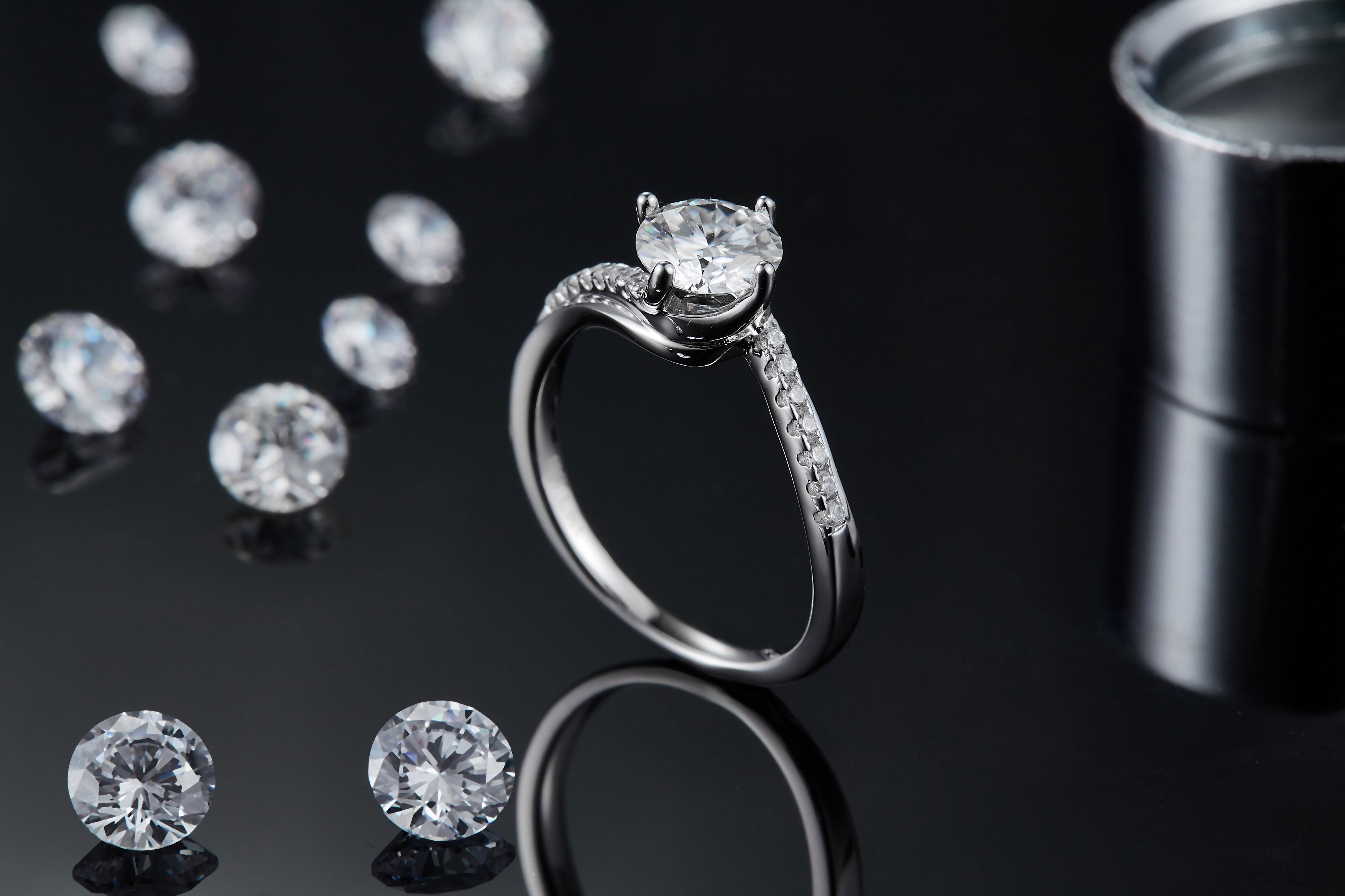 1-carat Luxury And Fashionable Light Luxury Jewelry Silver Ring Set With Top-quality Moissanite, S925 Silver Plated Platinum