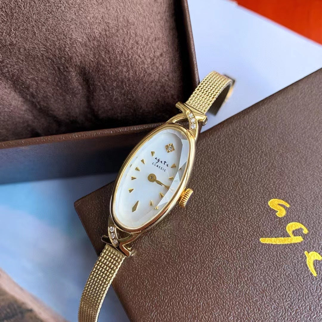 Reloj cuadrado vintage para mujer: un delicado diseño mini cuadrado con motivo de gavilla de trigo.