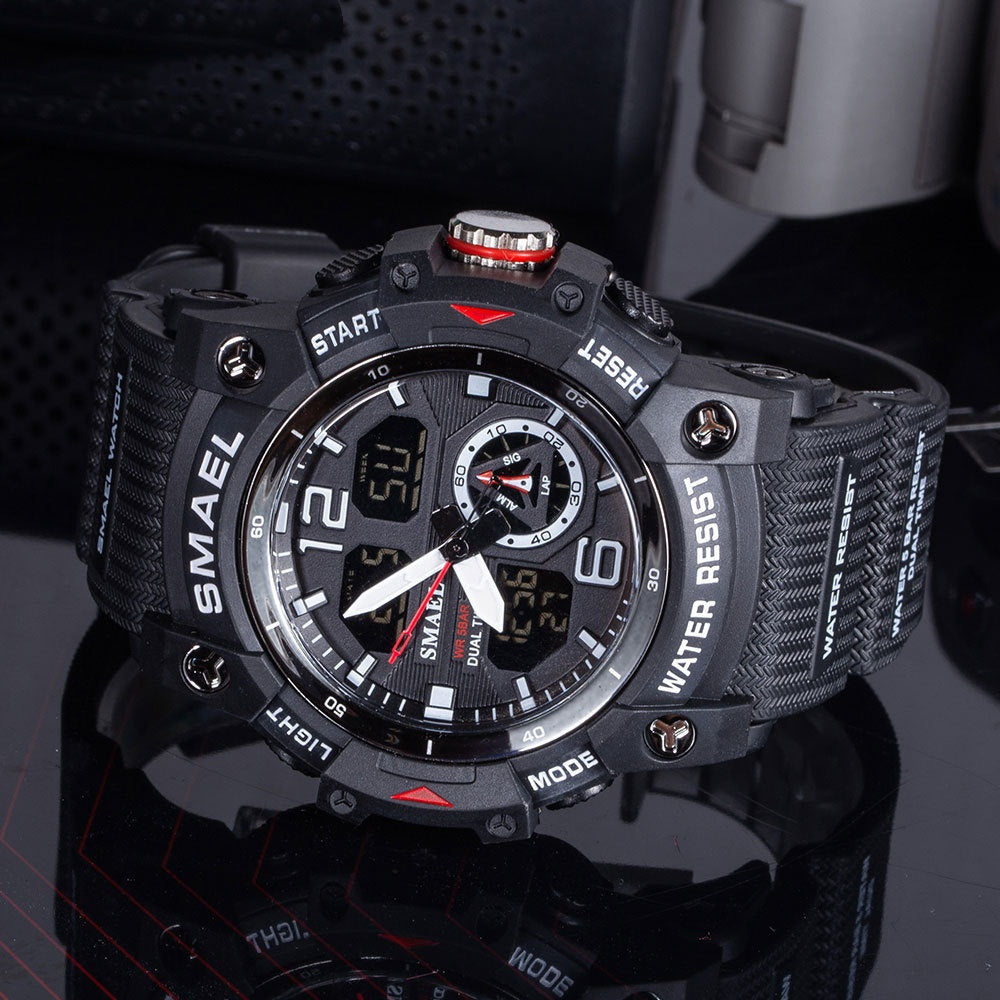Reloj transparente para hombre para exteriores con un diseño moderno de doble pantalla.