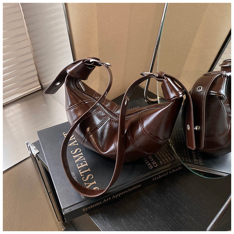 Bolso Dumpling: un bolso bandolera sencillo, elegante y retro para mujer.