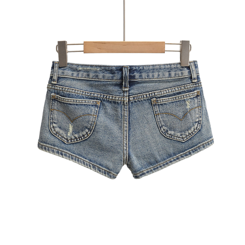 Figure-hugging Hot Pants Pocketed Washed Denim Shorts