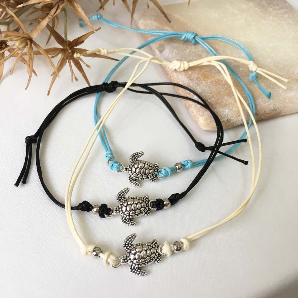 Tobillera con colgante de tortuga y cuerda trenzada de moda para mujer