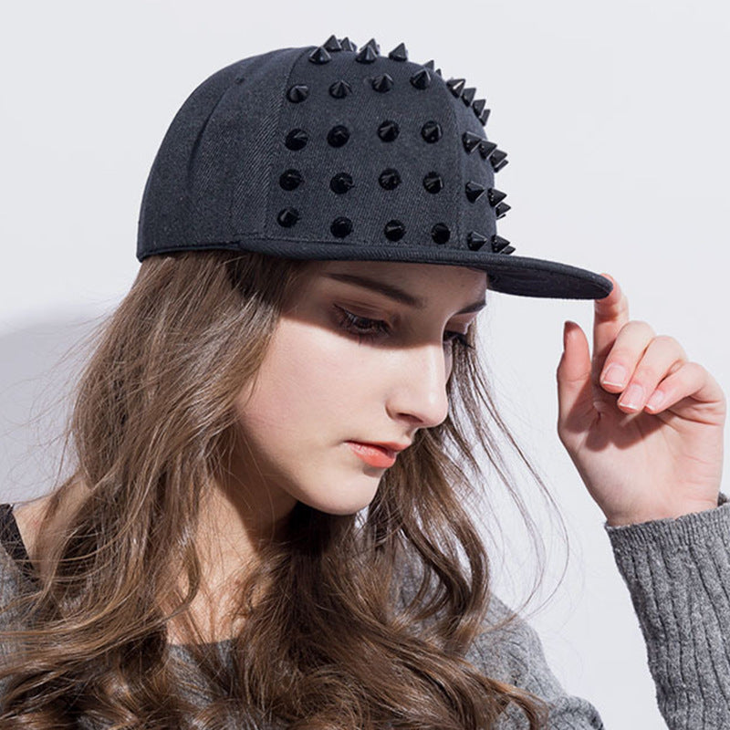 Nueva gorra de moda urbana con remaches