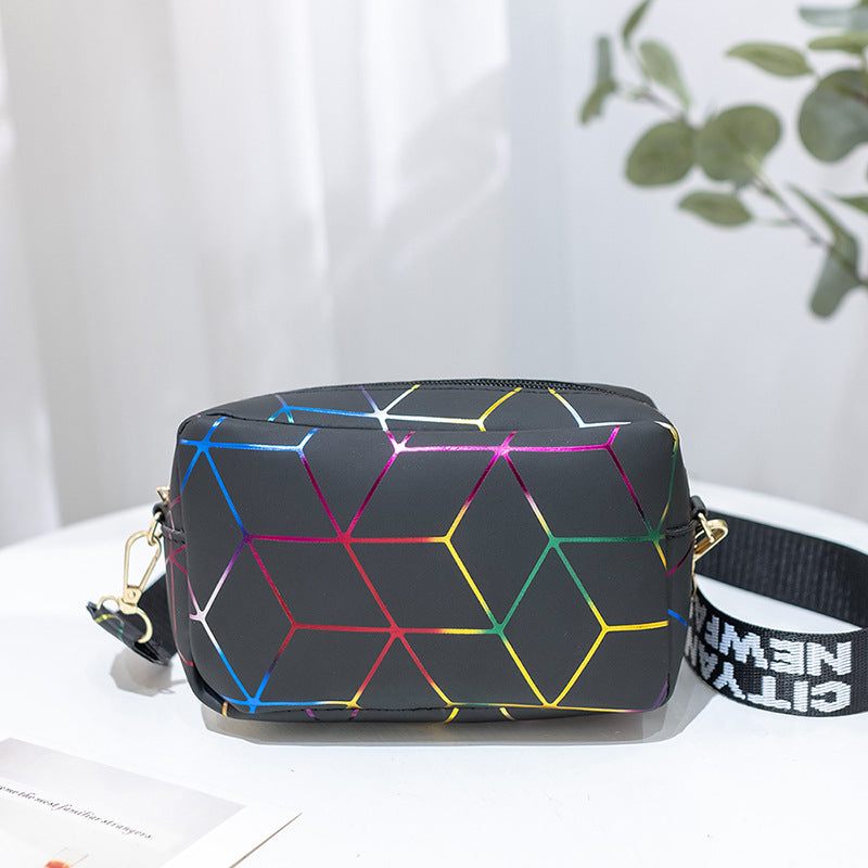 Bolso para cámara con correa de letras, estampado geométrico radiante y colorido