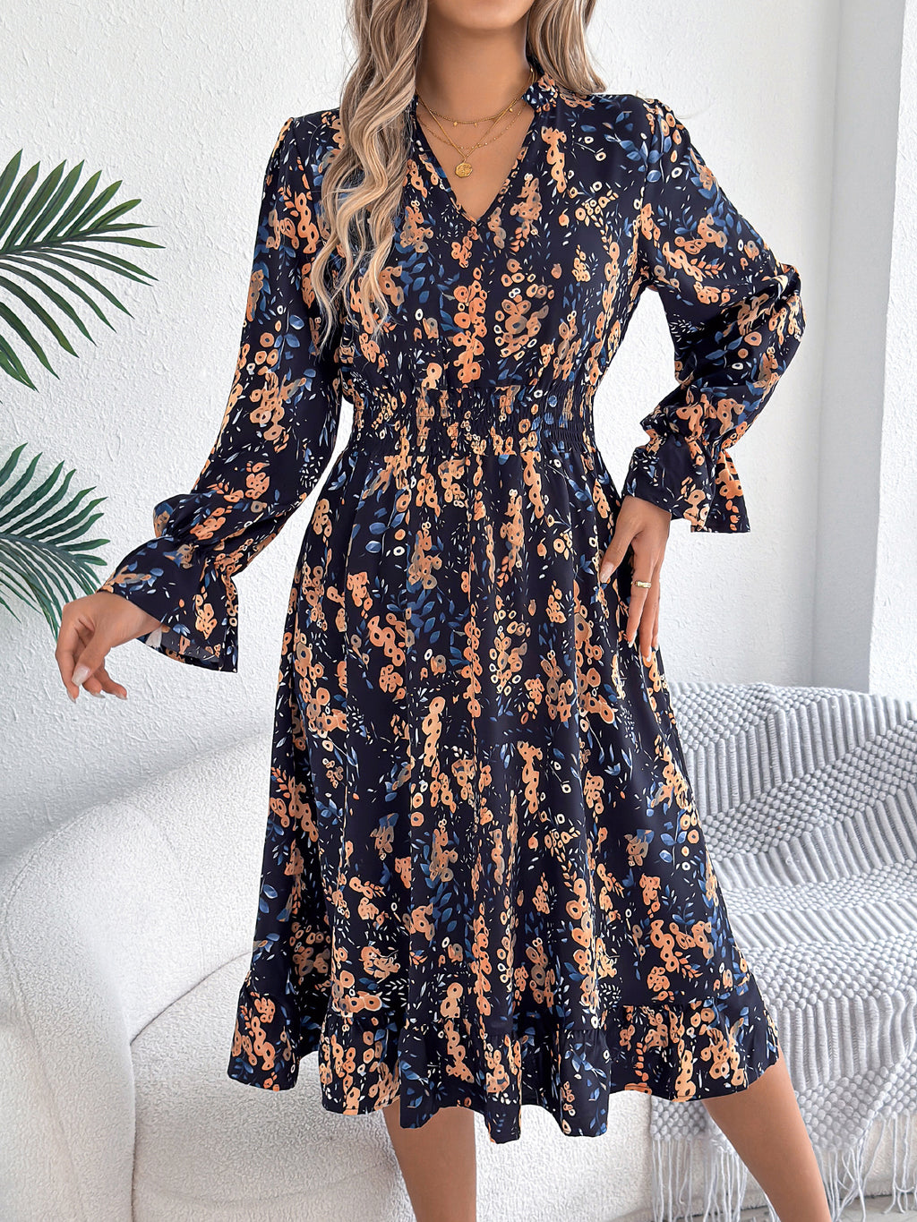 Vestido informal de corte A con estampado floral, mangas acampanadas y cintura anudada para mujer