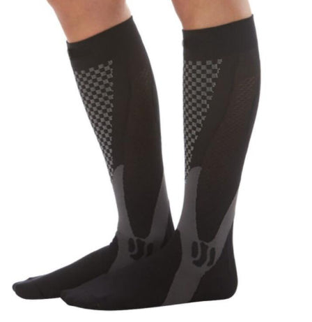 Calcetines de compresión para hombre y mujer. El mejor ajuste deportivo graduado para correr, viajar, volar, aumentar la resistencia, la circulación y la recuperación.