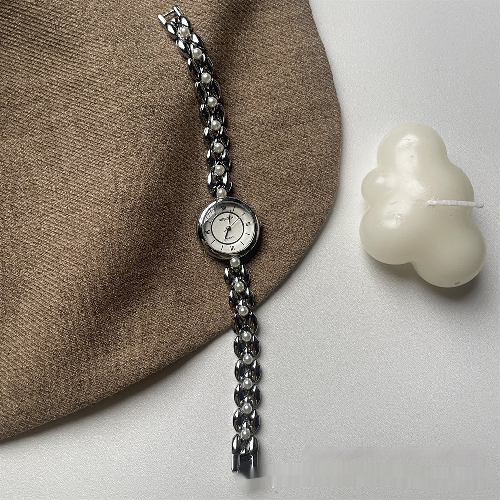 Reloj de cadena con perlas romanas para mujer