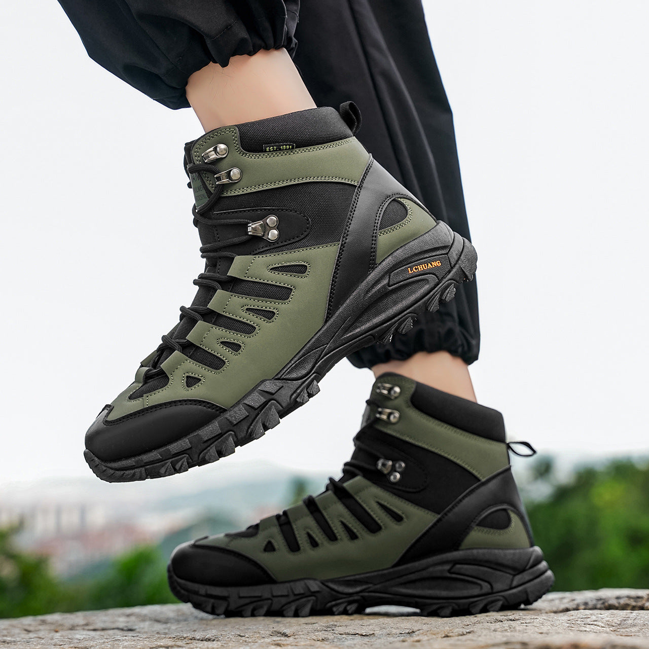 Botas altas con cordones Dr. Martens para otoño e invierno
