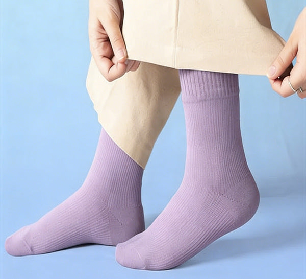 Calcetines impermeables que te mantienen abrigado y ofrecen una excelente resistencia a la abrasión.