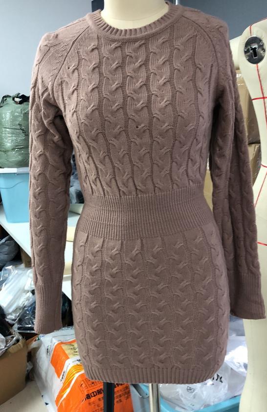 Vestido tipo suéter ajustado de manga larga y cuello redondo para otoño e invierno