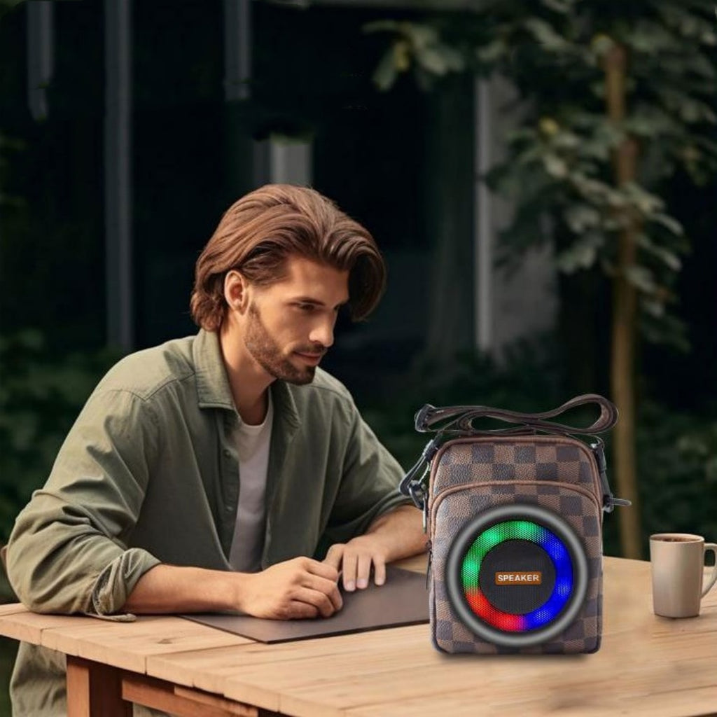 Mochila con altavoz Bluetooth multifuncional, portátil y recargable para uso en exteriores.