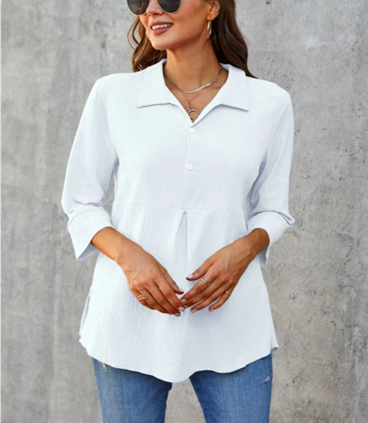 Camisa de mujer de color liso con cuello de solapa, abertura y peplum, manga tres cuartos