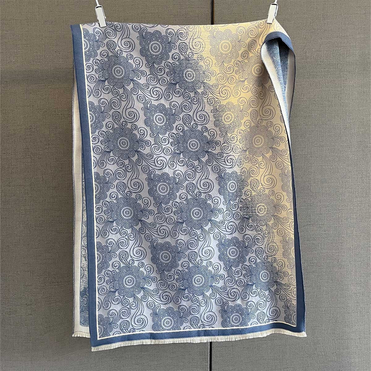 Patchwork Color-block Design Vintage-print Neck Scarf
