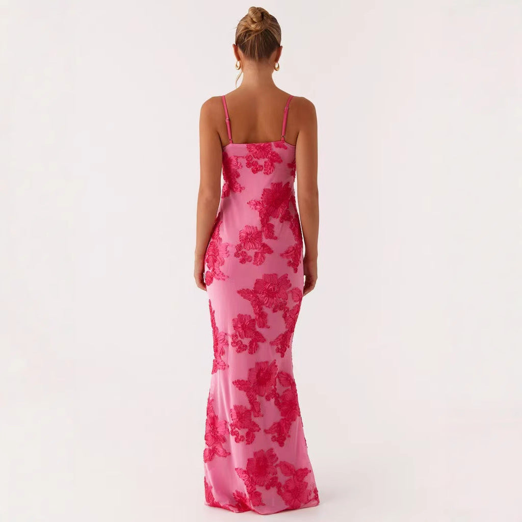 Elegante vestido de resort sin mangas con bordado de línea recta
