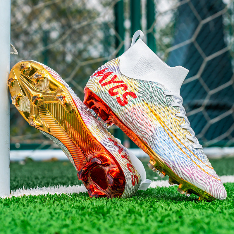 Zapatos de fútbol de caña alta con suela dorada para entrenamiento al aire libre para hombre