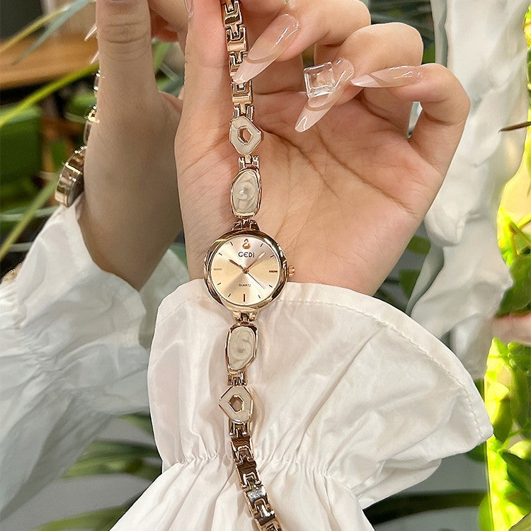 Reloj de cuarzo minimalista, pequeño, exquisito y de lujo para mujer.