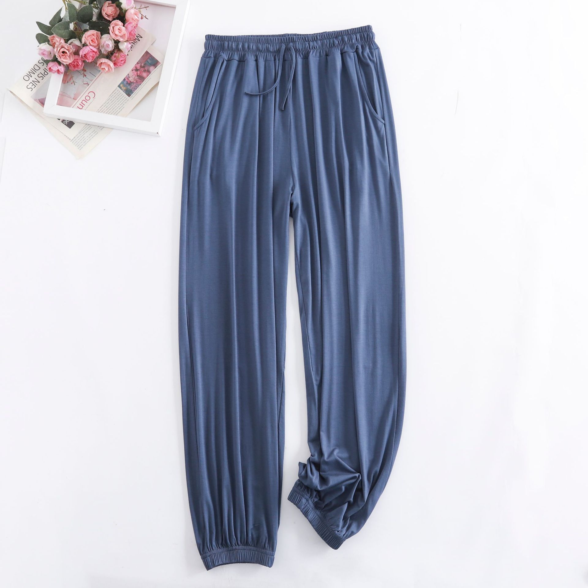 Womens High-waisted Draping Sweatpants For A Slimming Casual Look