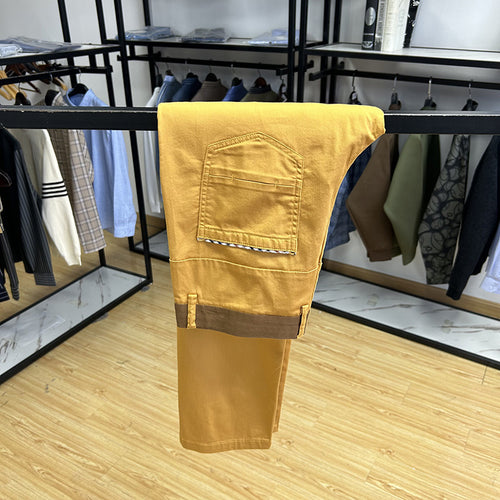Pantalones rectos ajustados, cómodos, transpirables y agradables para la piel.