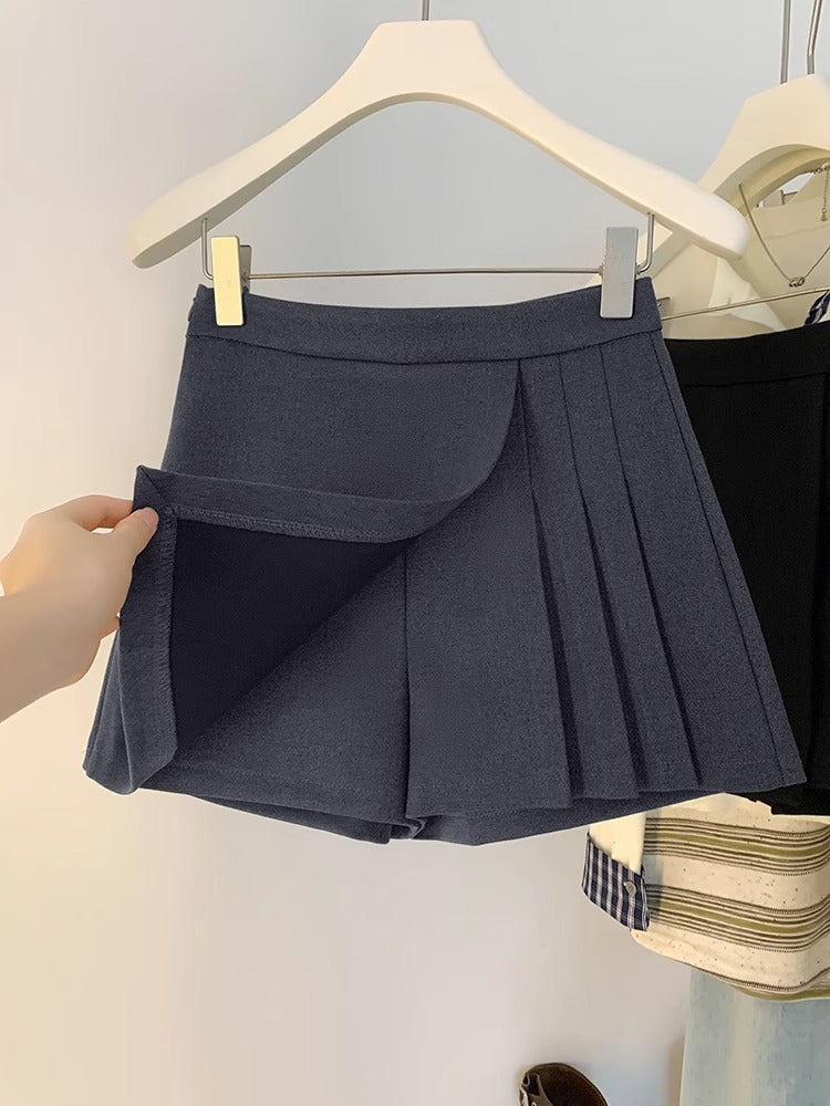 Loose-fitting Figure-flattering Versatile Wide-leg Pantskirt Shorts
