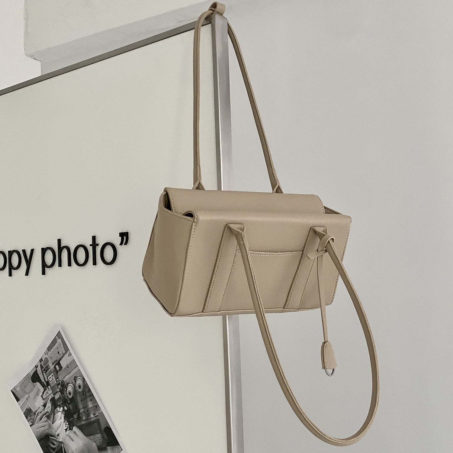 Nuevo bolso retro de gran capacidad para axilas, fabricado en piel sintética.