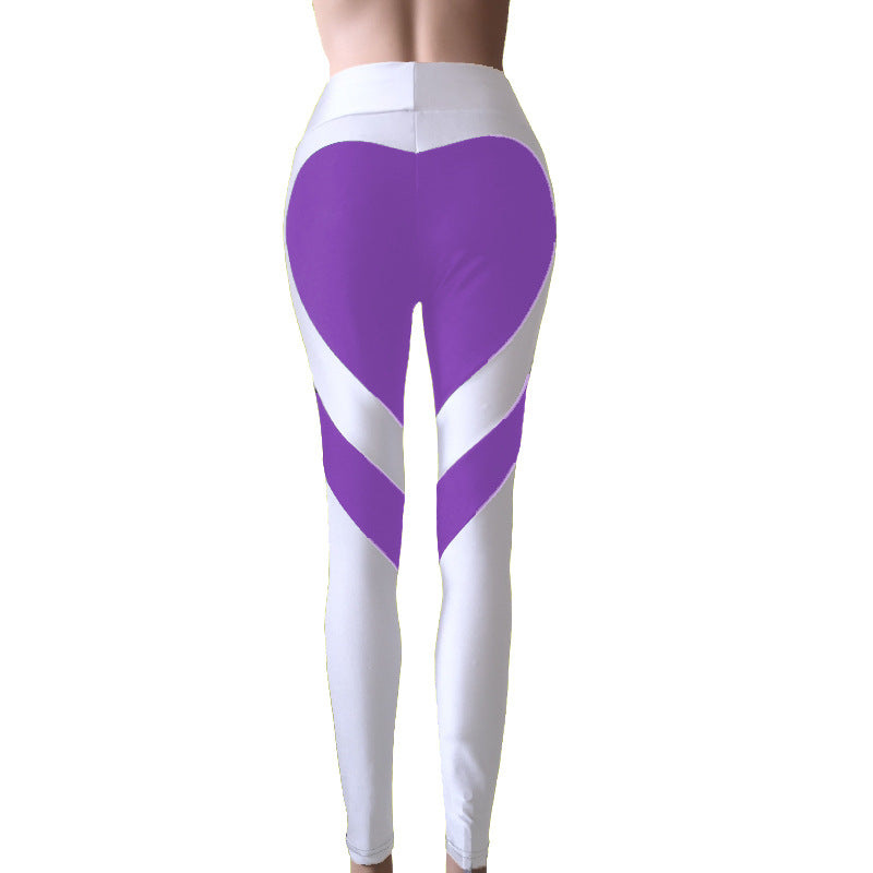 Leggings de patchwork con estampado de corazones que realzan los glúteos y ofrecen una excelente elasticidad.