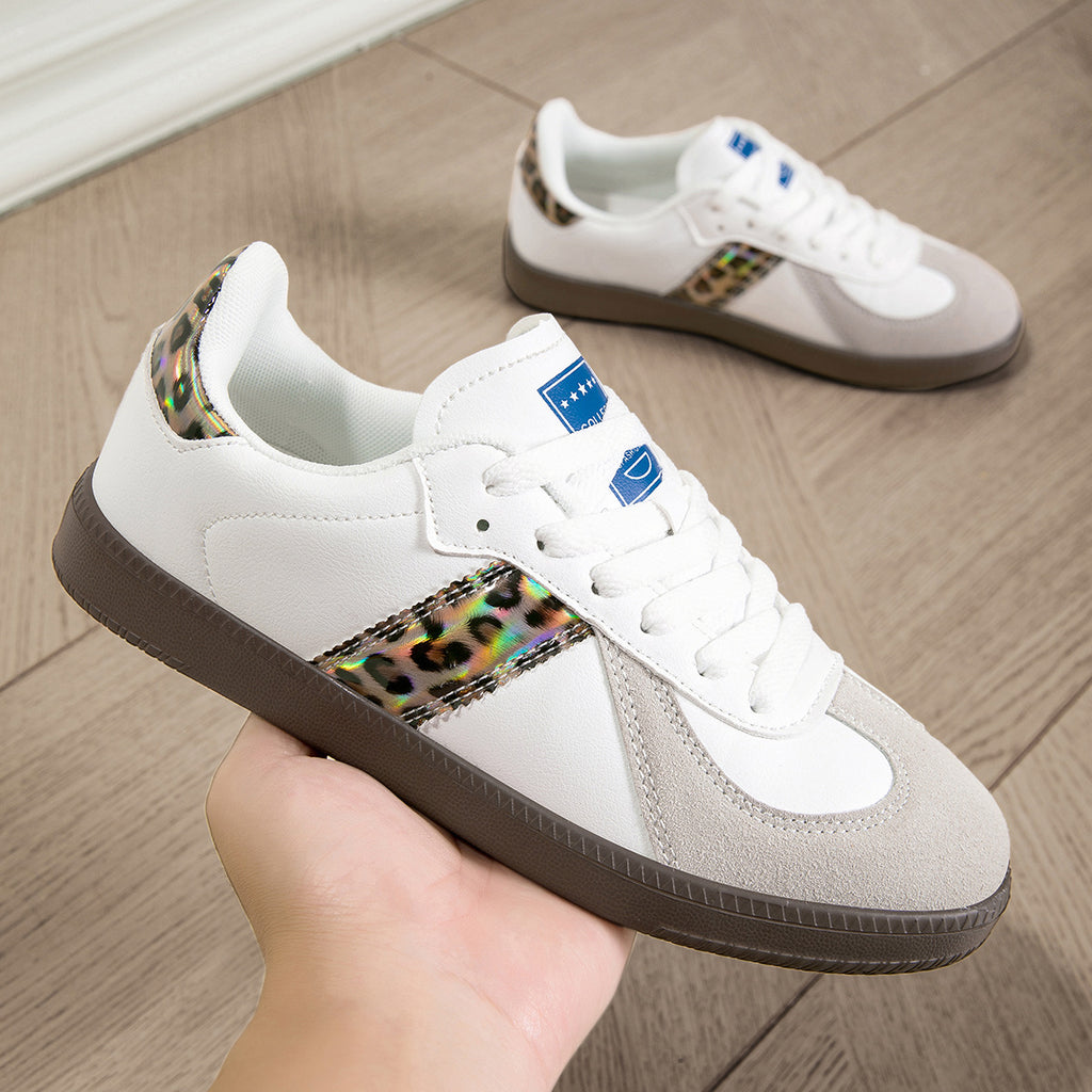 Zapatillas blancas informales con cordones y suela plana con estampado de leopardo para mujer