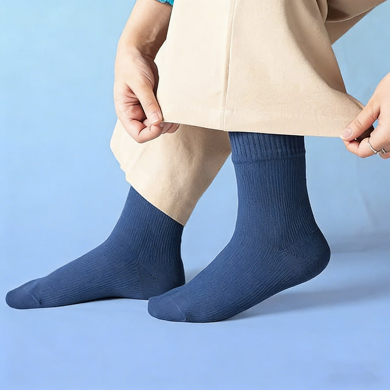 Calcetines impermeables que te mantienen abrigado y ofrecen una excelente resistencia a la abrasión.